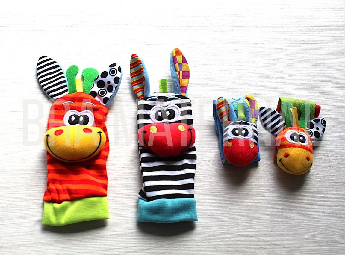 SET MUÑEQUERAS Y CALCETINES ESTIMULACIÓN