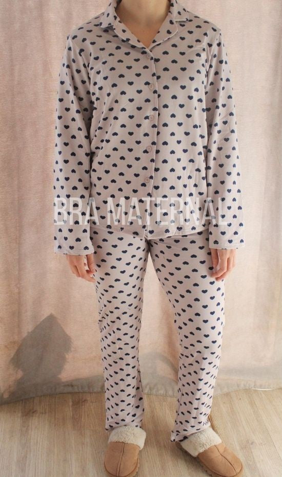 PIJAMA INVIERNO GRIS CORAZONES