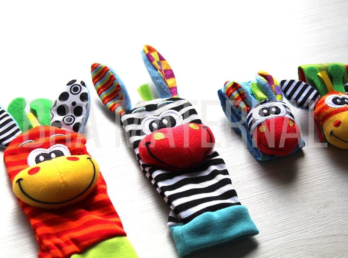 SET MUÑEQUERAS Y CALCETINES ESTIMULACIÓN