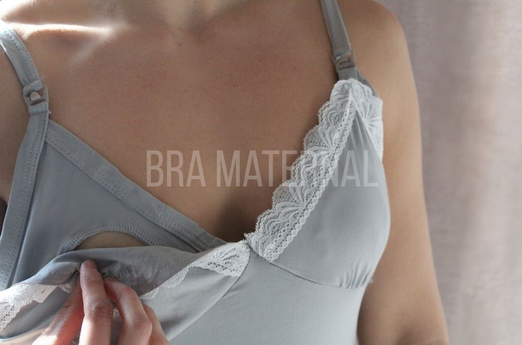 CONJUNTO CAMISOLA Y BATA GRIS CORAZONES